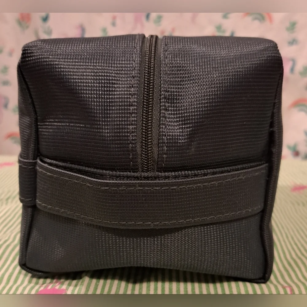 Bulgari Parfum Grey Unisex Toiletry Travel Shave Cosmetic Makeup Beauty Bag